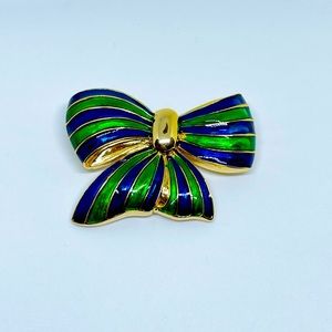 Park Lane Bow Brooch Pin
